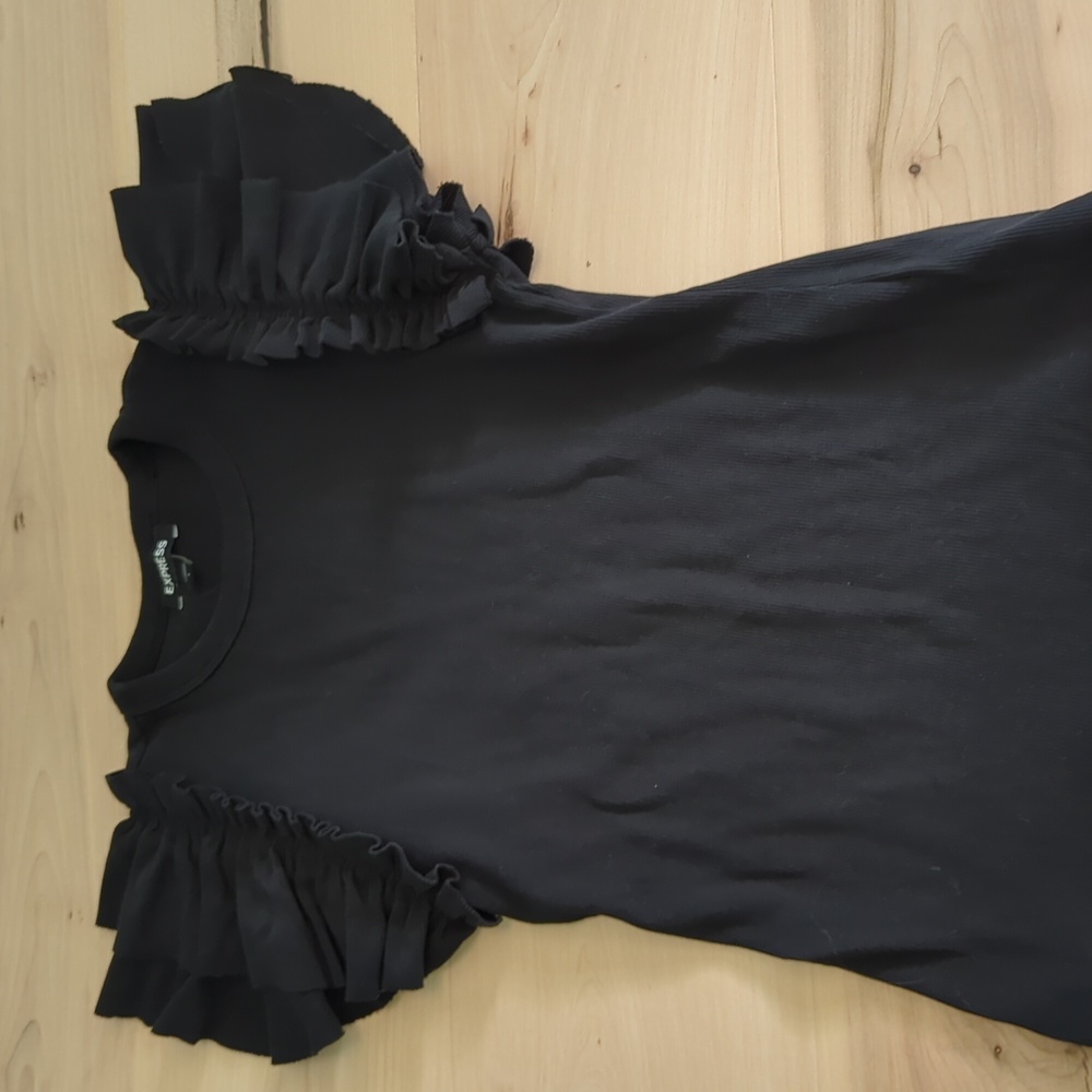 Flutter Sleeve Top